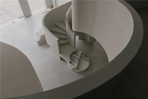 微水泥的施工效果怎么樣？膩子墻施工好嗎？