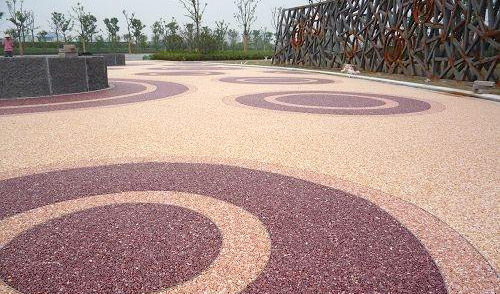 地坪涂料應(yīng)該怎么施工？地坪漆施工介紹！